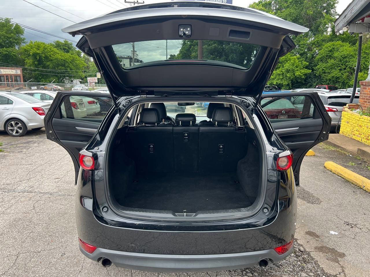 Used 2017 MAZDA CX-5 Touring w/ I-ACTIVSENSE Package image 14