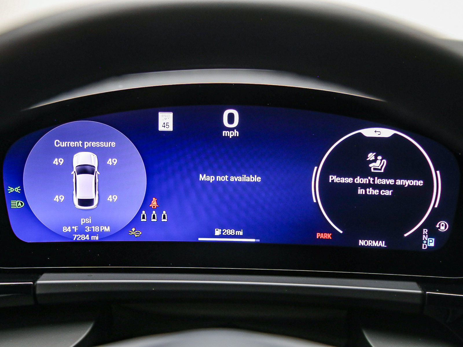 Certified 2025 Porsche Macan 4S Electric AWD/4WD image 29