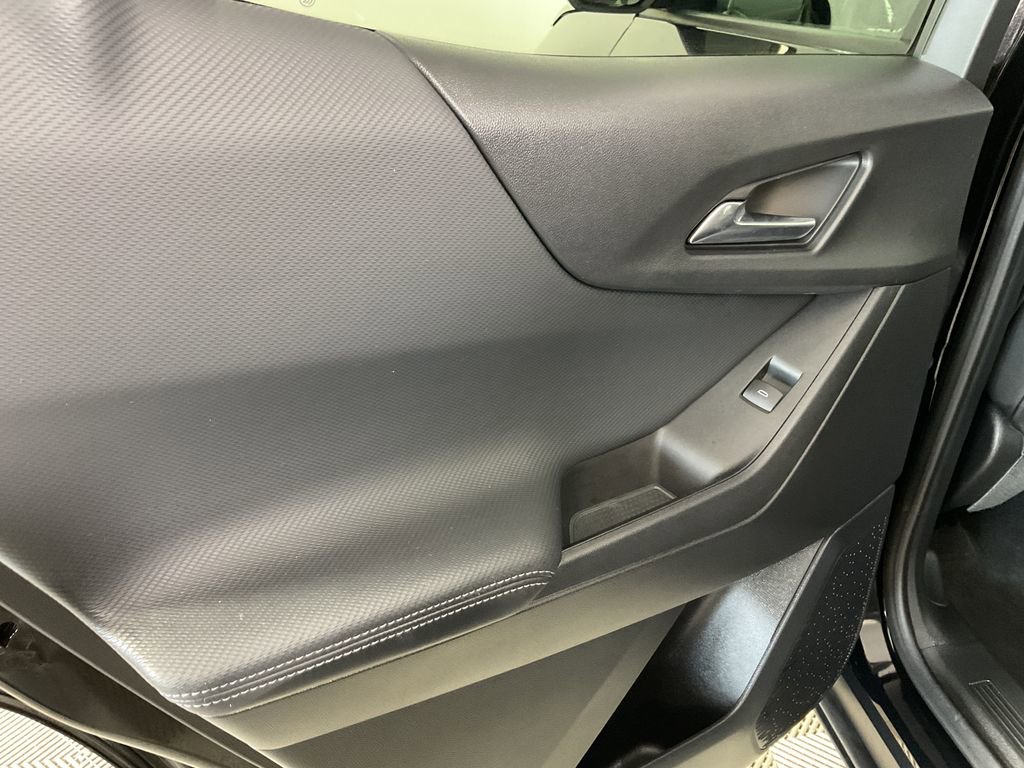 Used 2026 Chevrolet Equinox LT w/ Convenience Package II AWD/4WD image 18