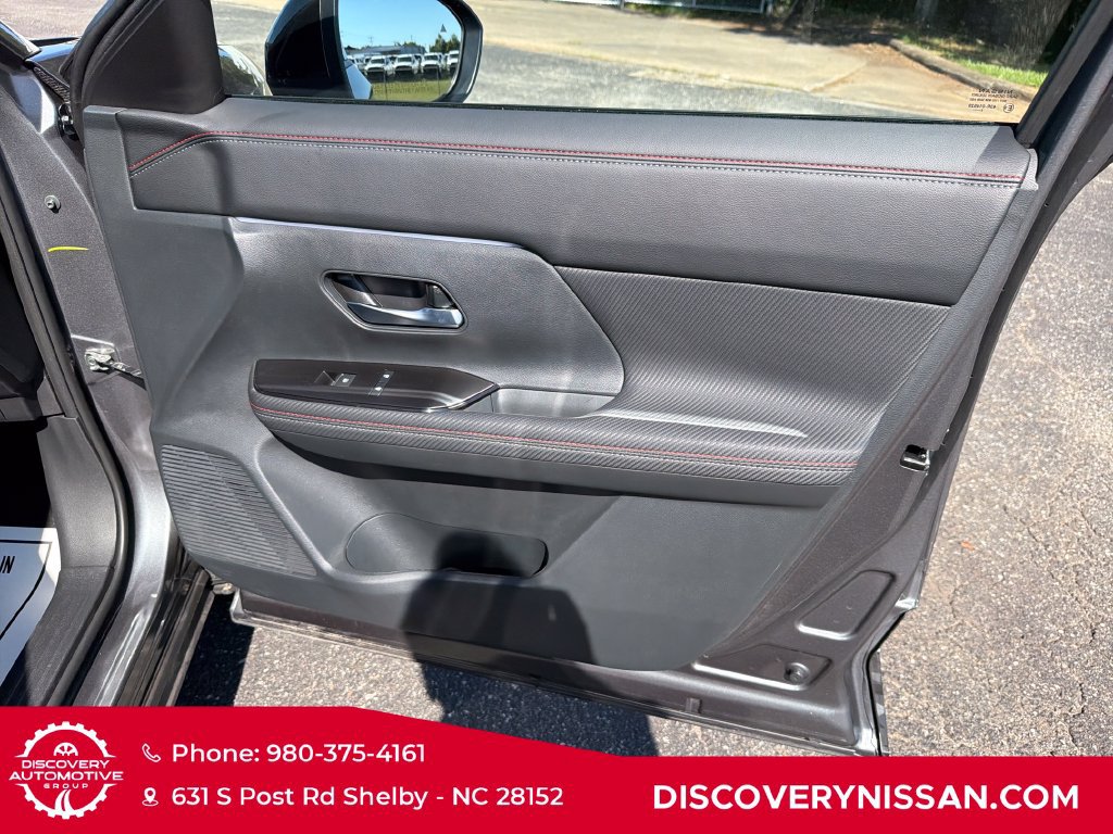 Certified 2026 Nissan Kicks SR w/ Cold Weather Package FWD image 36