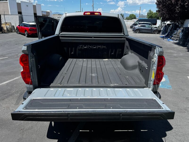 Used 2019 Toyota Tundra SR5 AWD/4WD image 24