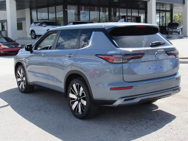 New 2026 Mitsubishi Outlander SE image 7