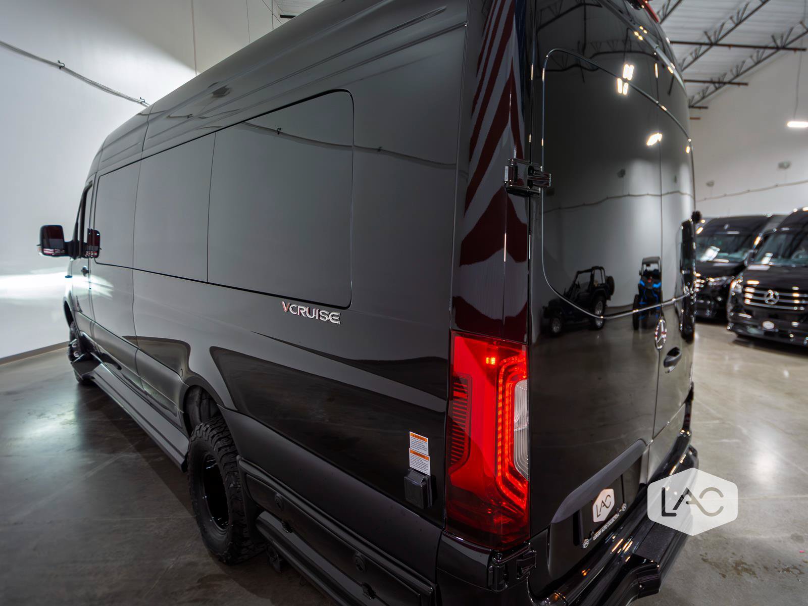 Used 2025 Mercedes-Benz Sprinter 3500 image 28