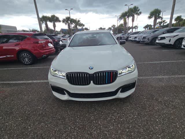 Used 2018 BMW 750i RWD image 3