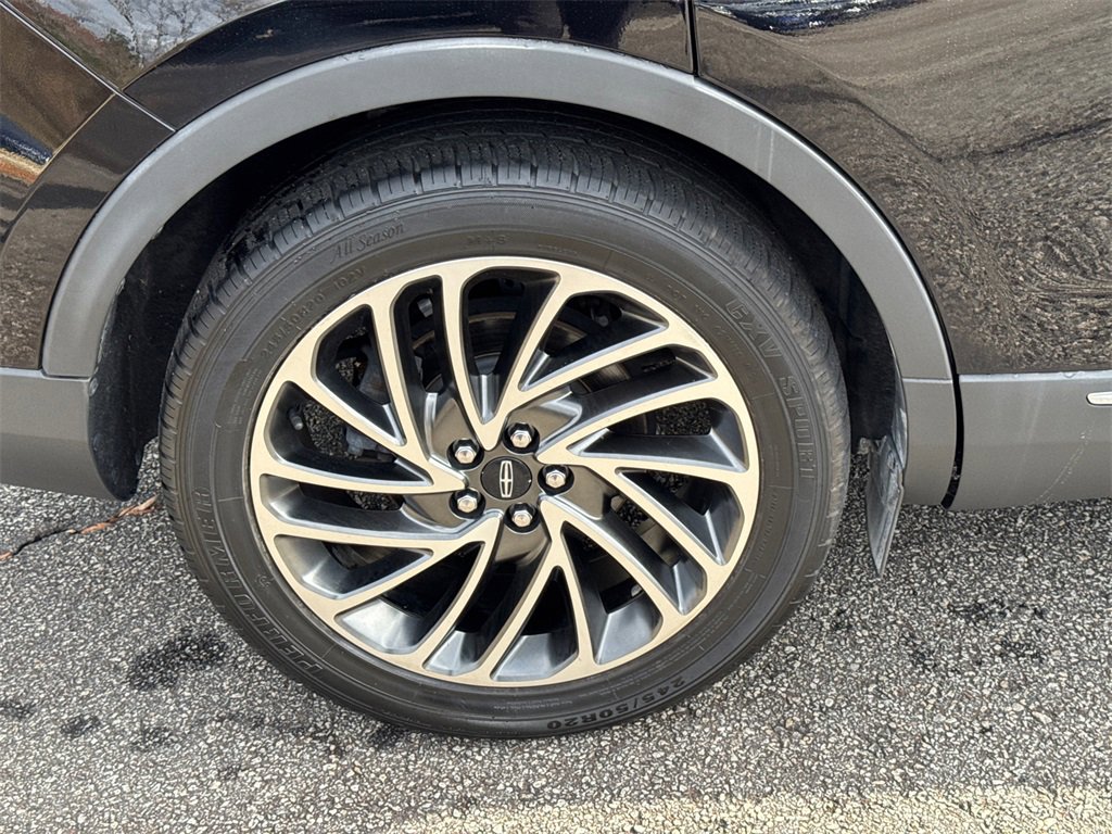 Used 2019 Lincoln Nautilus Reserve image 17