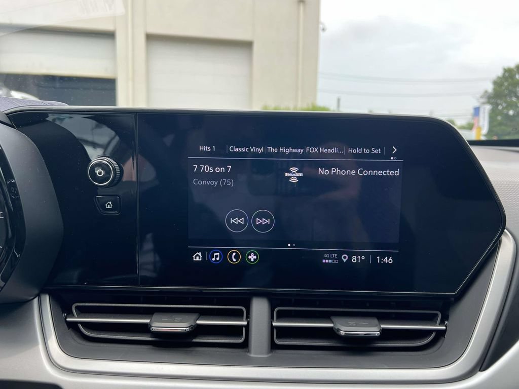 Used 2024 Chevrolet Trax LS w/ LS Convenience Package FWD image 26