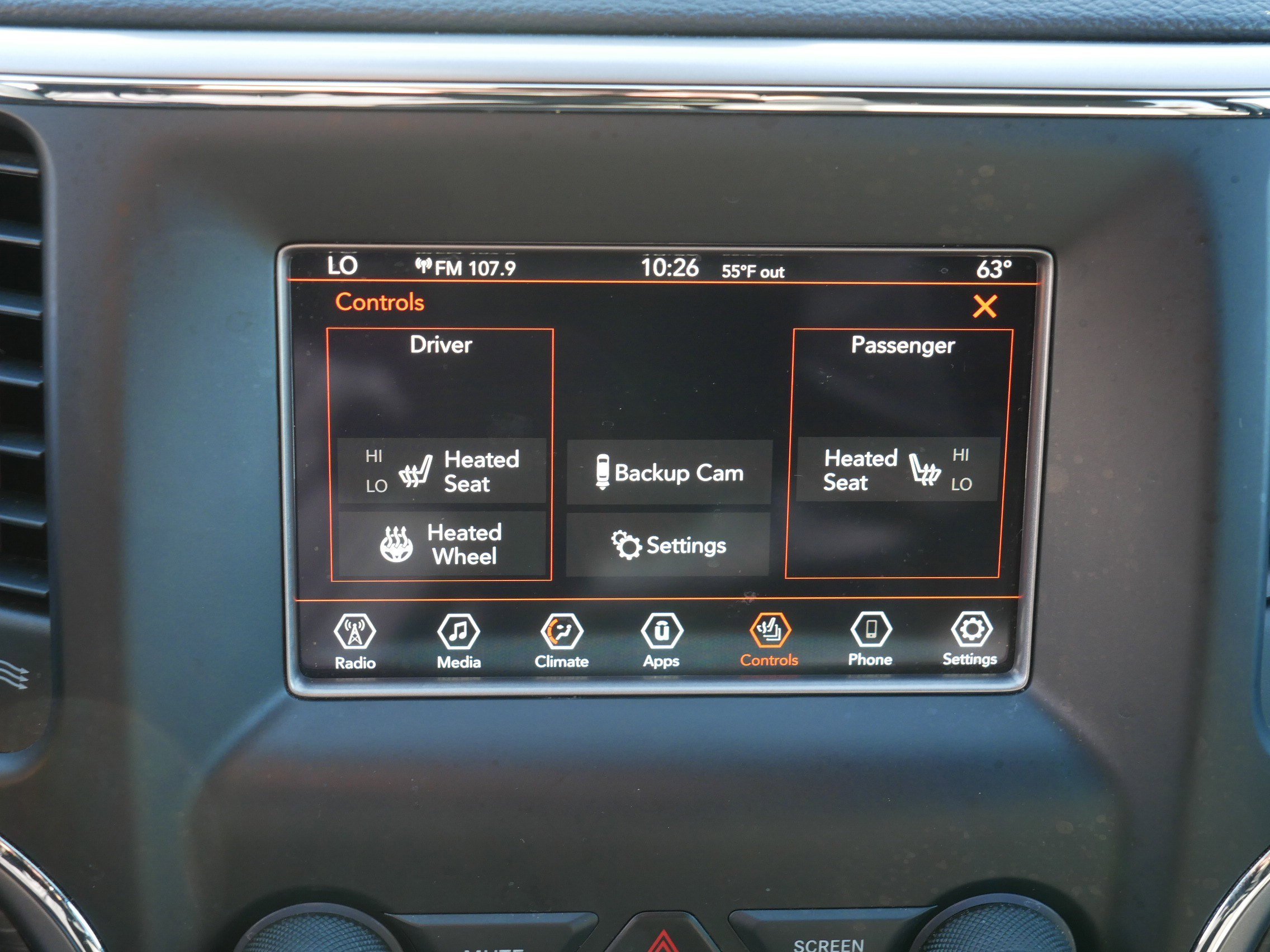 Certified 2021 Jeep Grand Cherokee Laredo w/ Security & Convenience Group image 30