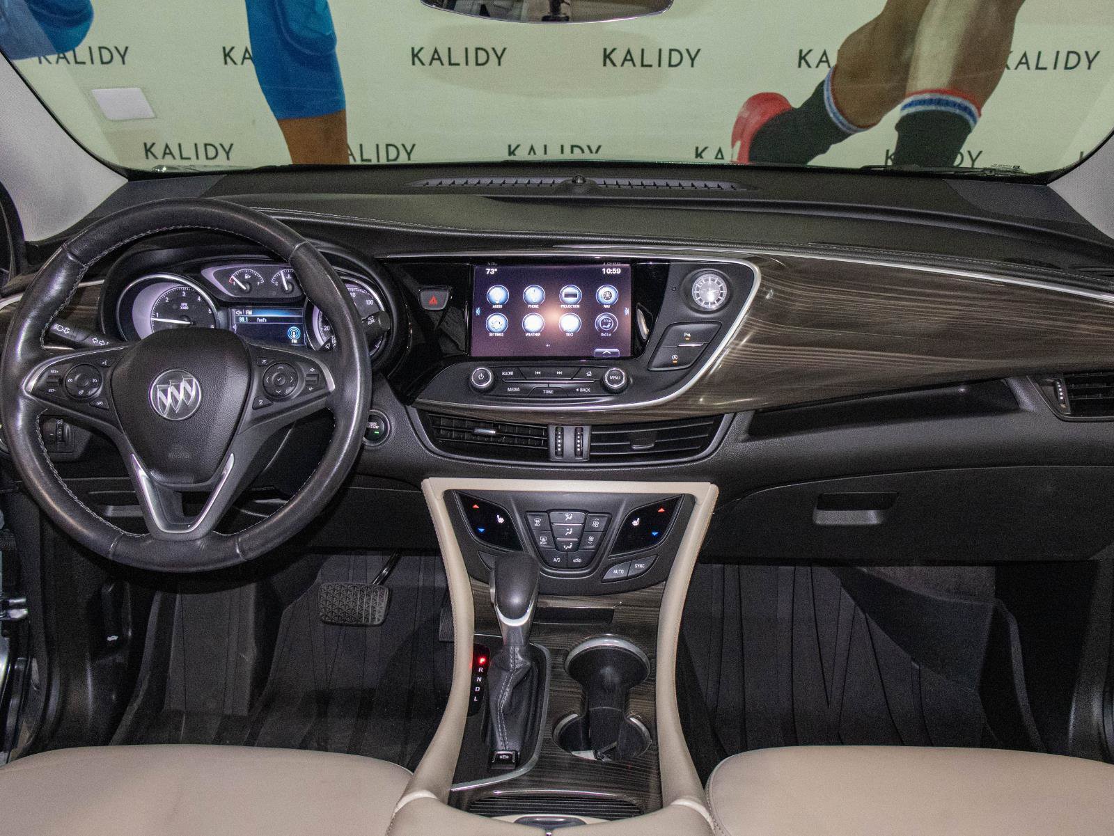 Used 2020 Buick Envision Essence FWD image 3