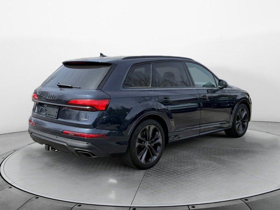 New 2026 Audi Q7 3.0T Premium Plus AWD/4WD image 7