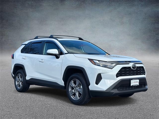 Used 2025 Toyota RAV4 XLE image 1