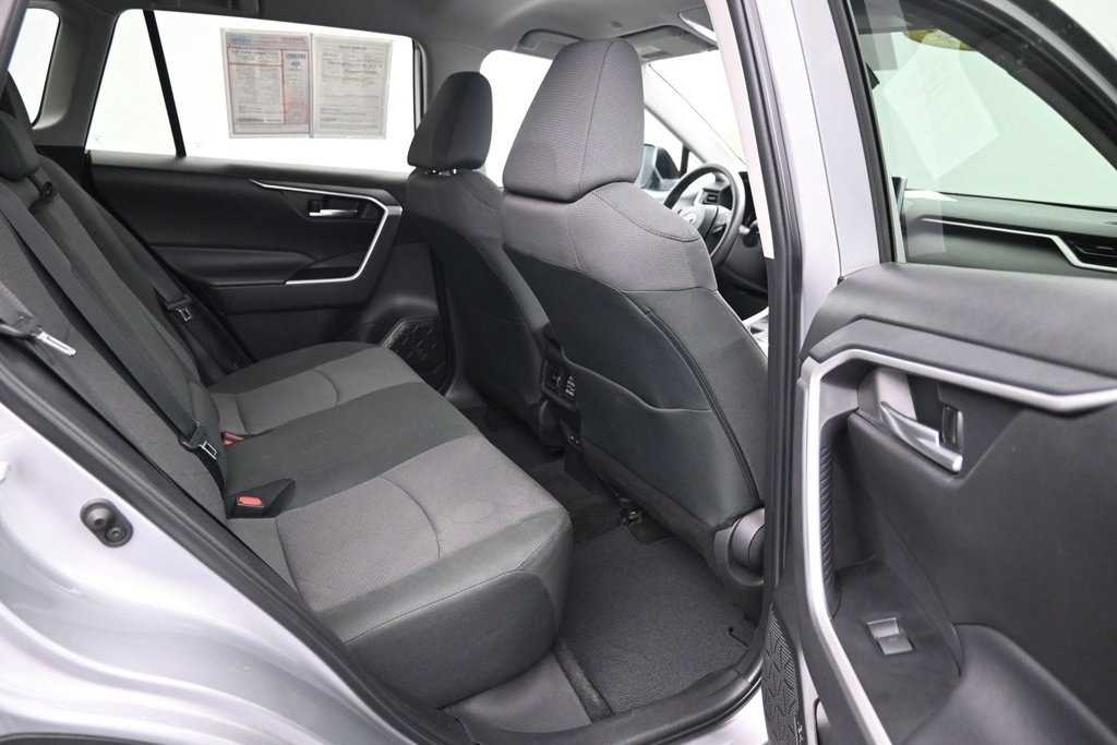 Used 2024 Toyota RAV4 XLE AWD/4WD image 12