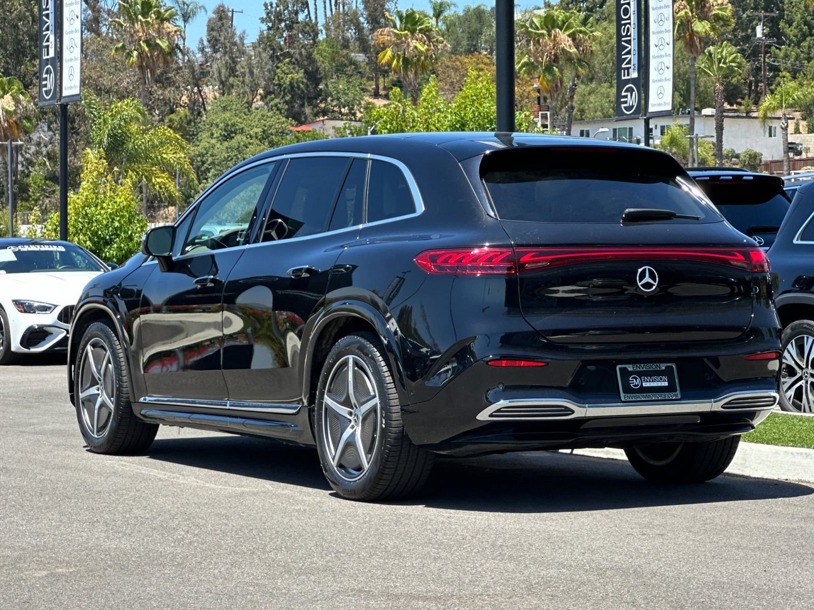 Certified 2023 Mercedes-Benz EQS 580 4MATIC SUV image 5