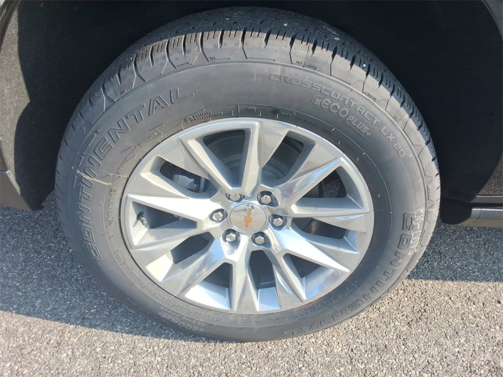 New 2026 Chevrolet Suburban Premier image 13