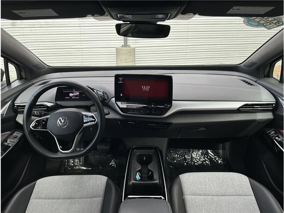 Used 2023 Volkswagen ID.4 Pro image 18