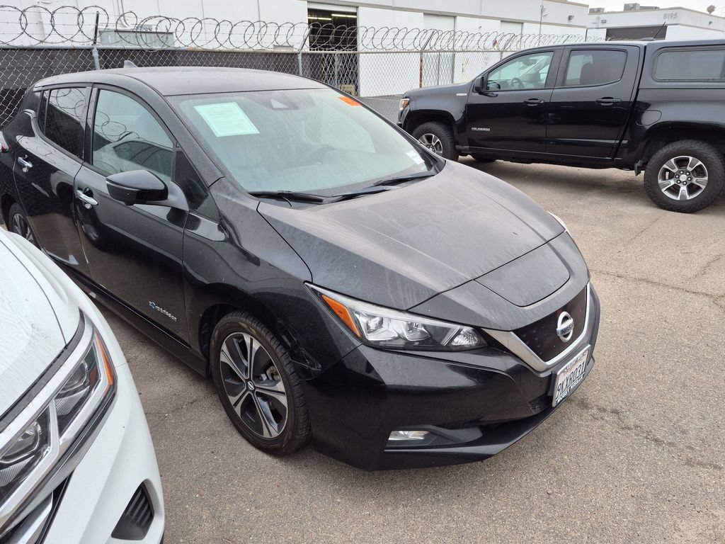Used 2018 Nissan Leaf SL w/ SL Technology Package FWD image 2