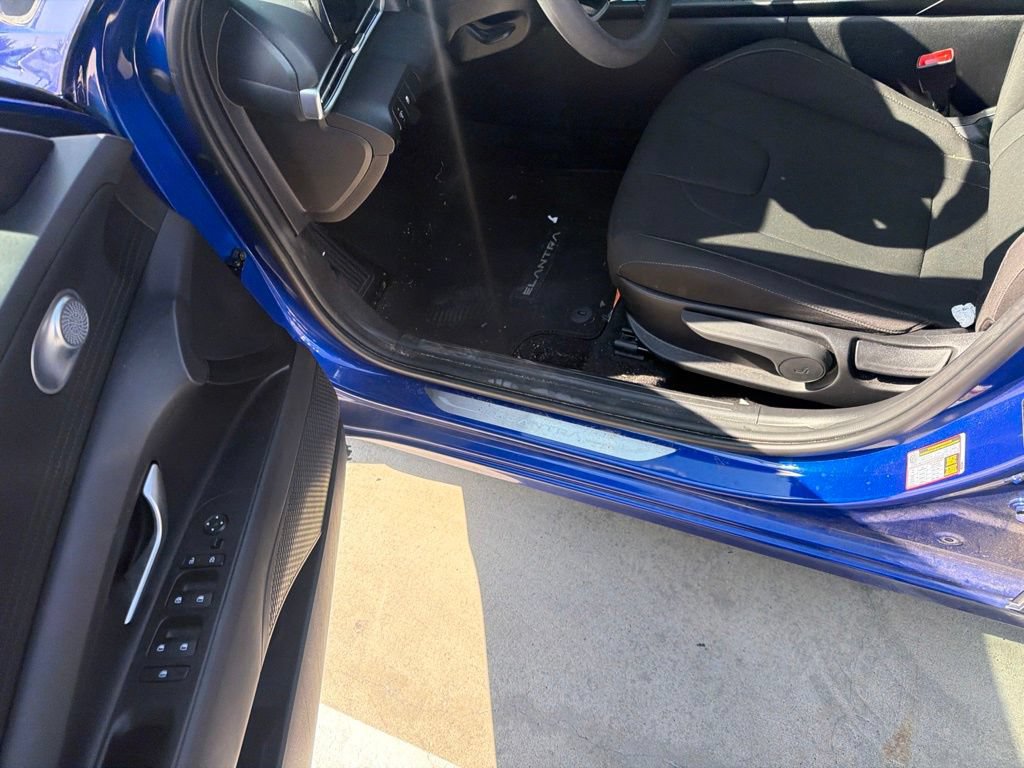 Used 2024 Hyundai Elantra SEL FWD image 5