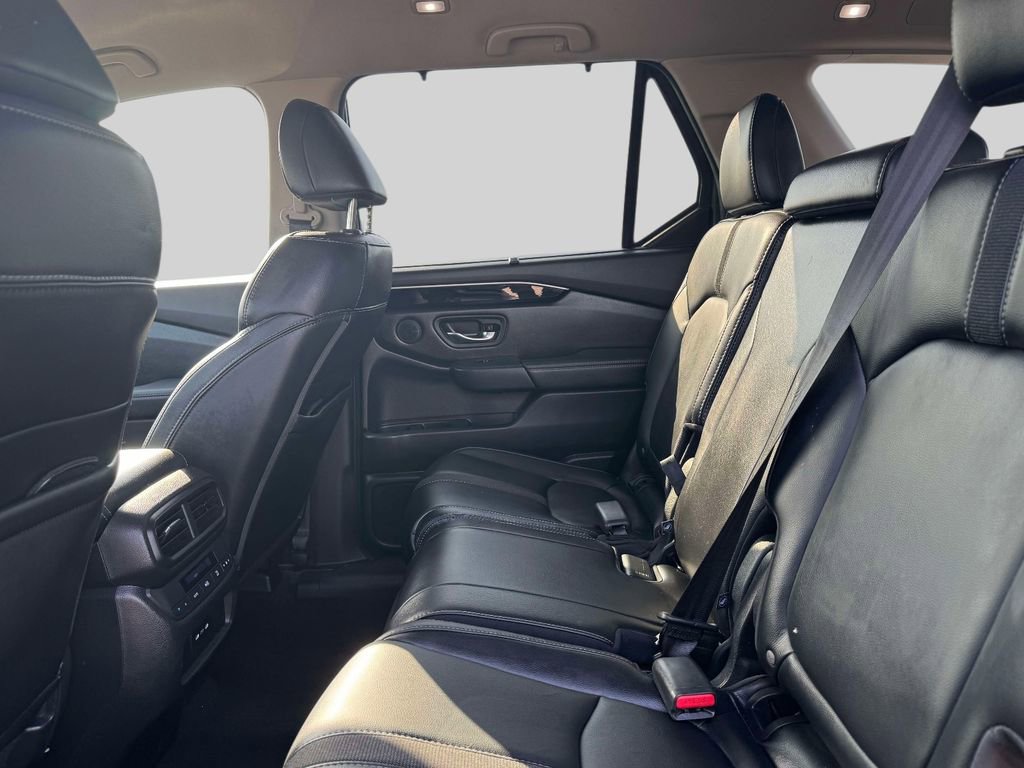 Used 2024 Honda Pilot EX-L image 11