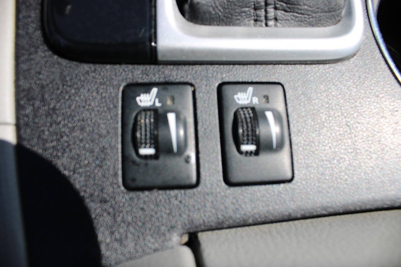 Used 2018 Toyota Highlander XLE AWD/4WD image 27