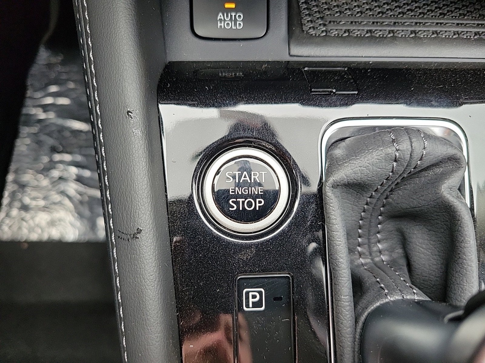 New 2024 Nissan Kicks SV w/ Interior Electronics Package image 24