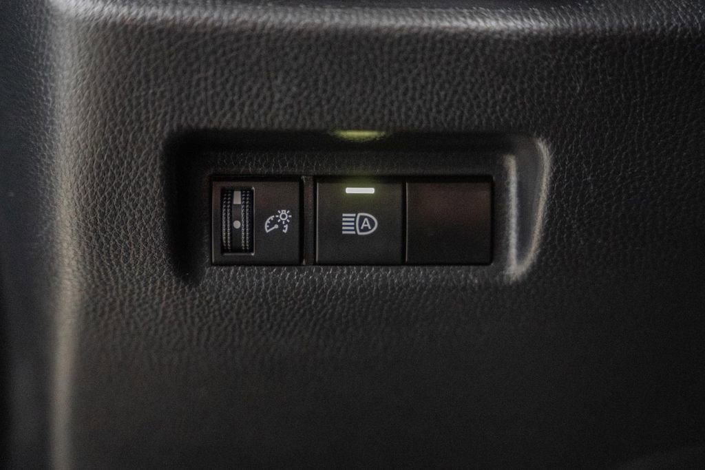 Used 2024 Toyota RAV4 LE image 27