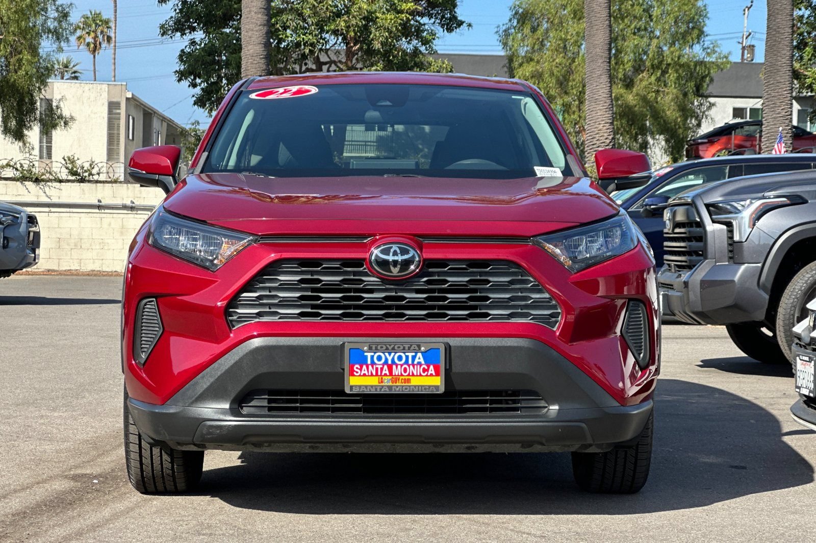 Used 2022 Toyota RAV4 LE AWD/4WD image 9