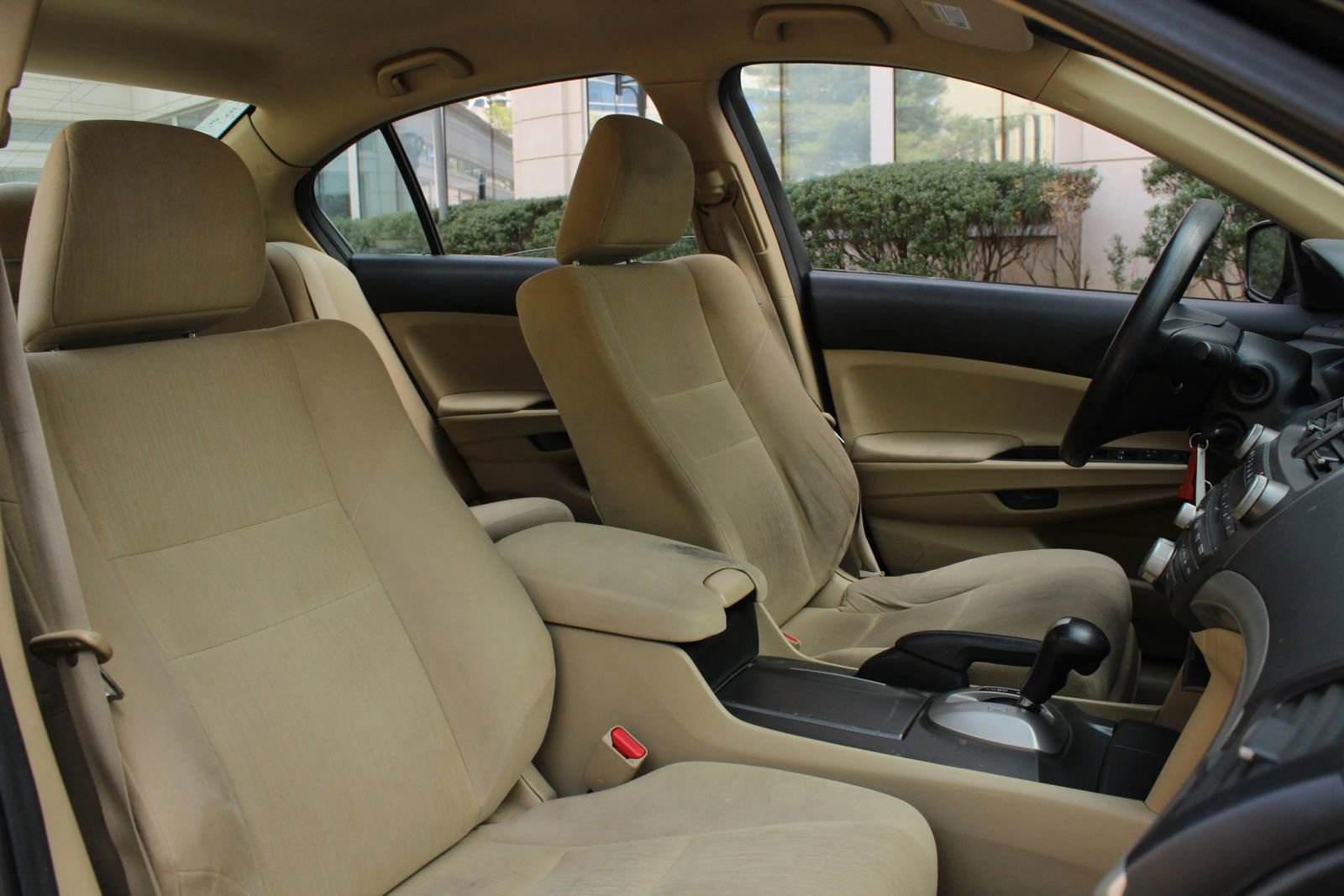 Used 2012 Honda Accord LX image 25