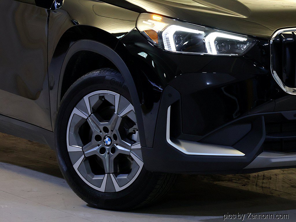 Certified 2023 BMW X1 xDrive28i w/ Convenience Package AWD/4WD image 3