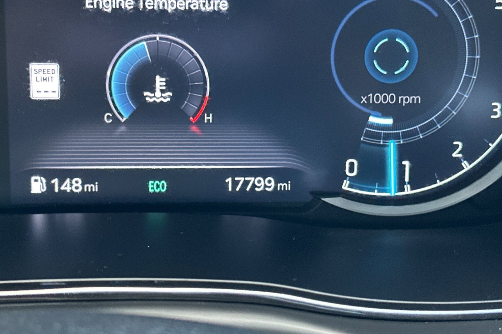 Used 2023 Genesis GV70 2.5T w/ Select Package image 27