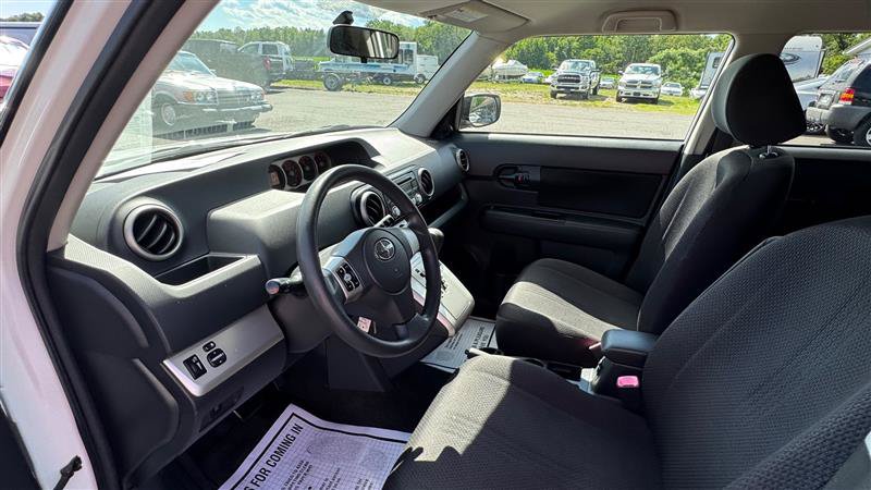 Used 2008 Scion xB FWD image 30