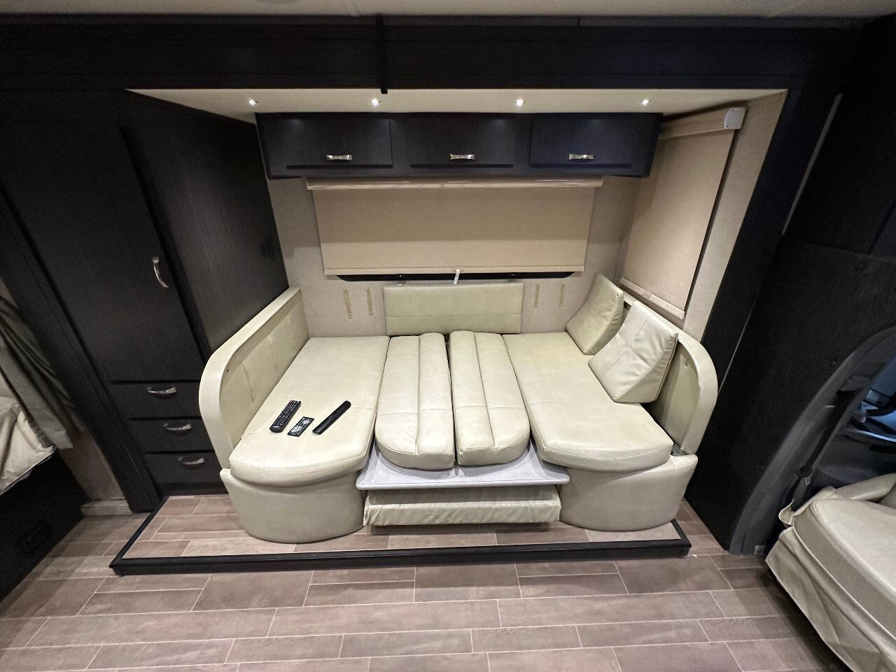 Used 2017 Mercedes-Benz Sprinter 3500 image 26