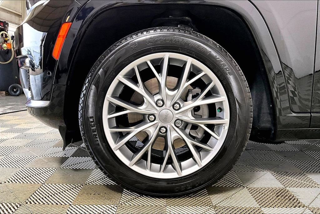 Used 2024 Jeep Grand Cherokee L Summit w/ Advanced Protech Group IV image 8
