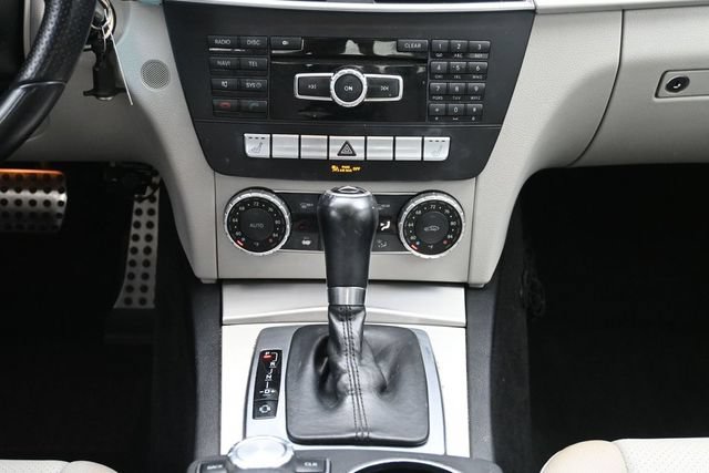 Used 2014 Mercedes-Benz C 250 Sedan image 23