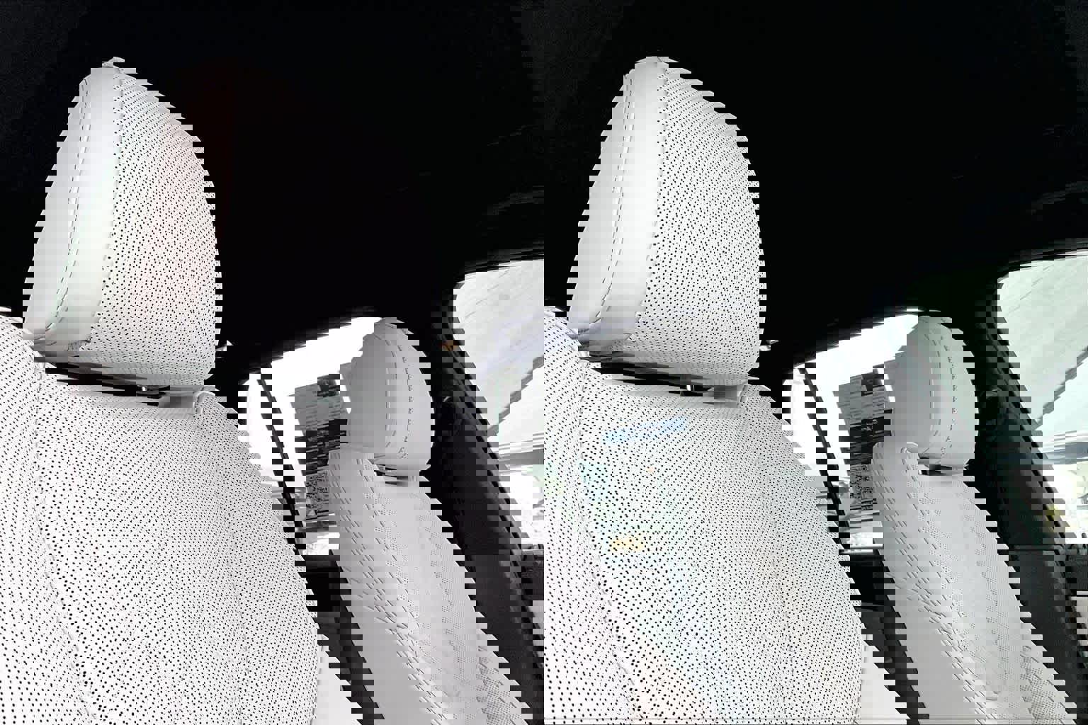 Used 2024 BMW X5 sDrive40i w/ M Sport Package image 14