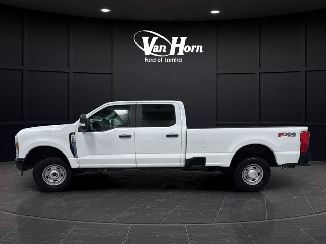 Used 2025 Ford F350 XL w/ XL Off-Road Package AWD/4WD image 4