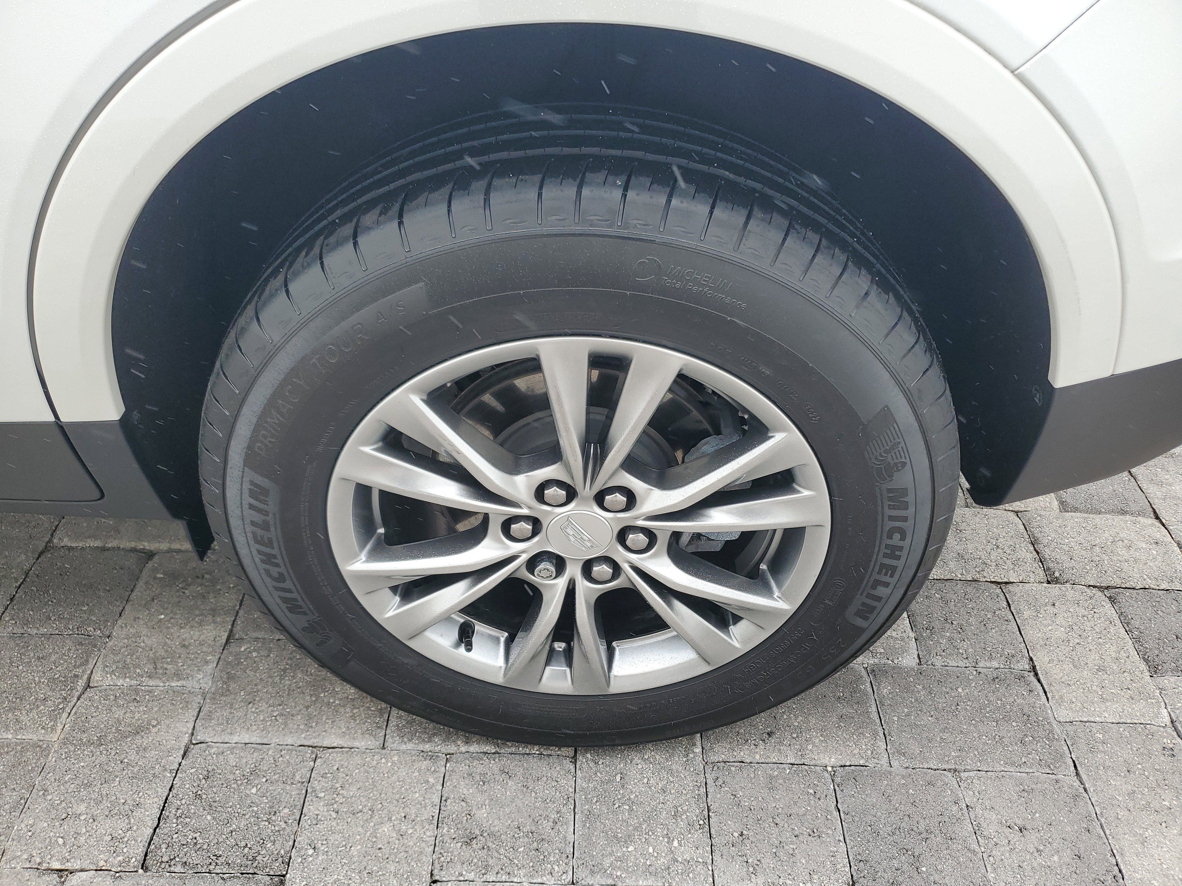 Used 2023 Cadillac XT5 Premium Luxury w/ Technology Package image 8