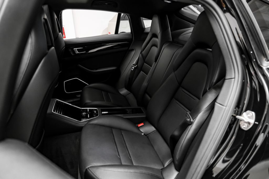 Used 2022 Porsche Panamera 4 AWD/4WD image 43