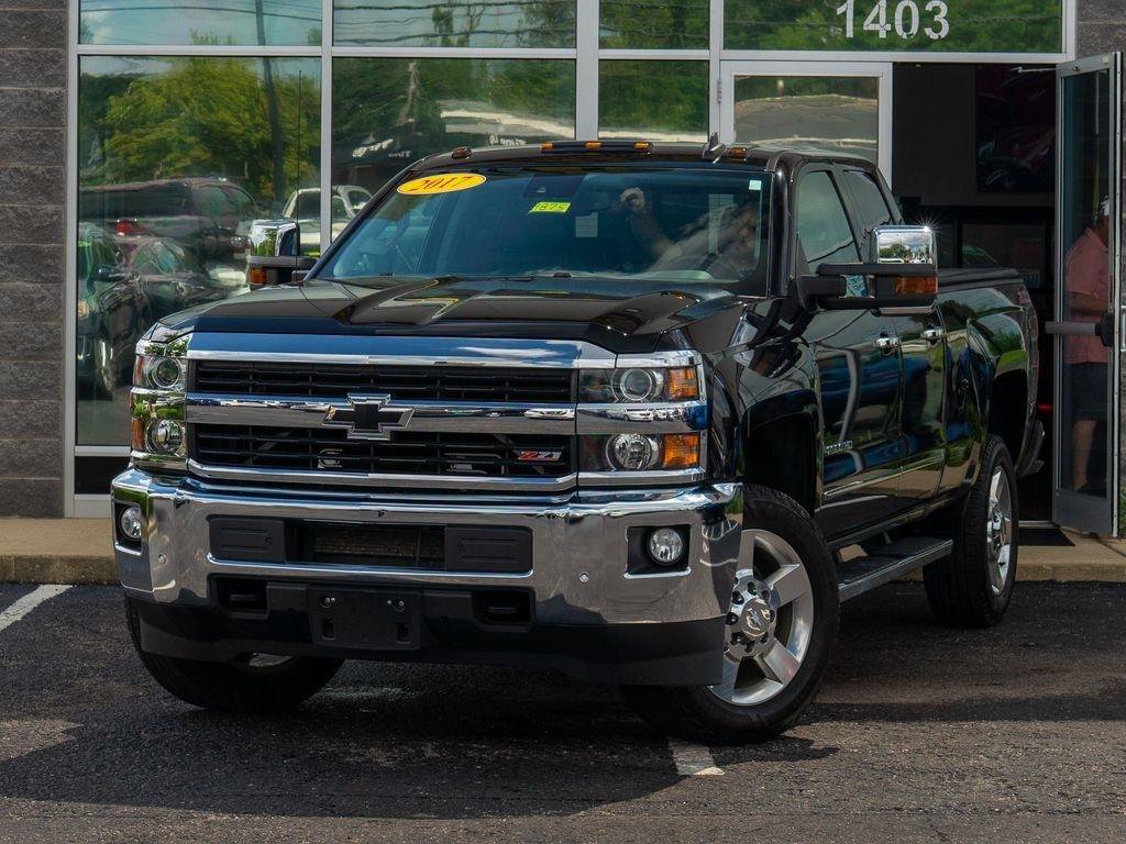 Used 2017 Chevrolet Silverado 2500 LTZ w/ Vortec Plus Package AWD/4WD image 6
