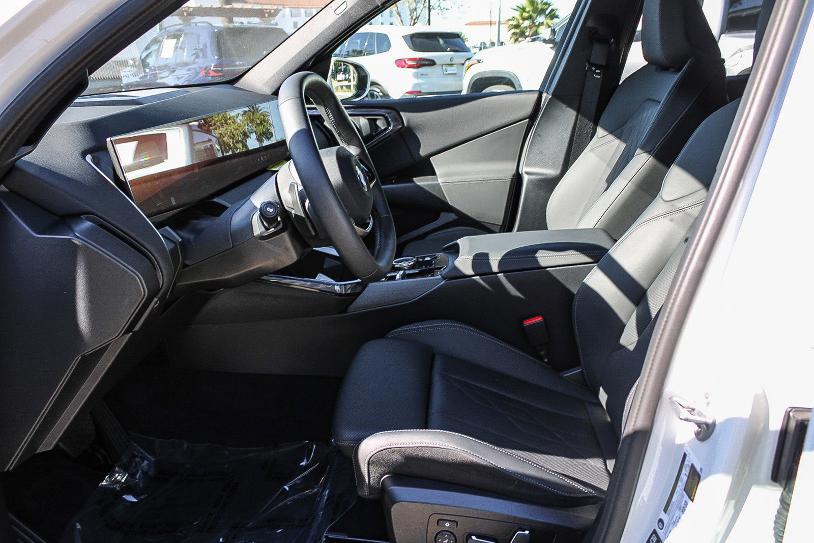 Certified 2025 BMW X3 xDrive30i w/ Convenience Package image 17