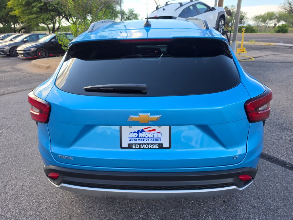 New 2026 Chevrolet Trax LT w/ Driver Confidence Package FWD image 4