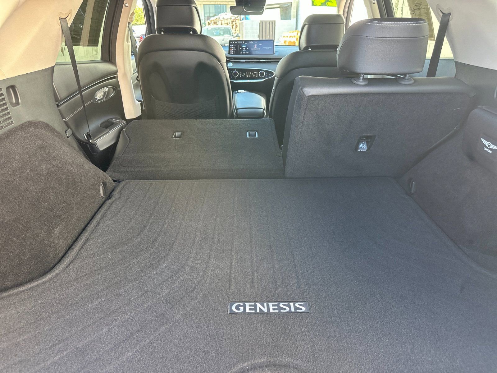 Used 2024 Genesis GV70 2.5T w/ Select Package image 15