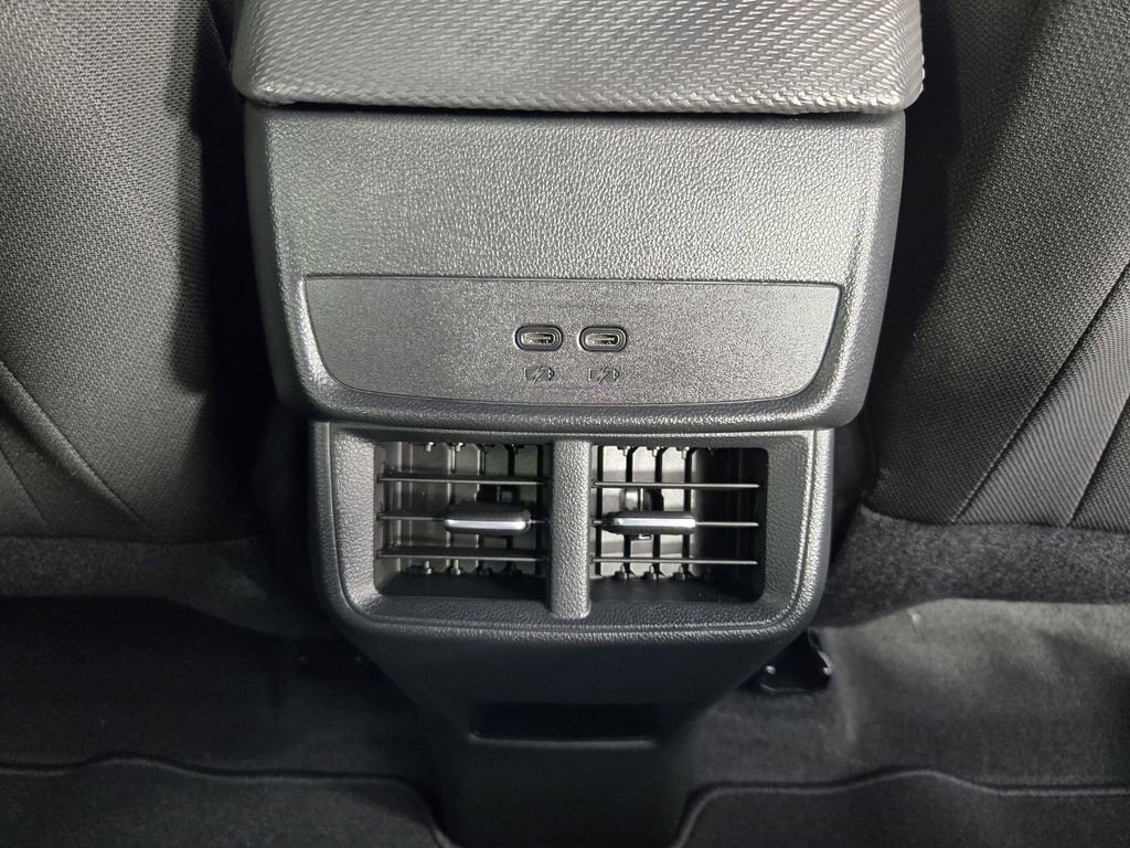 New 2026 Chevrolet Equinox LT w/ Safety and Technology Package FWD image 32