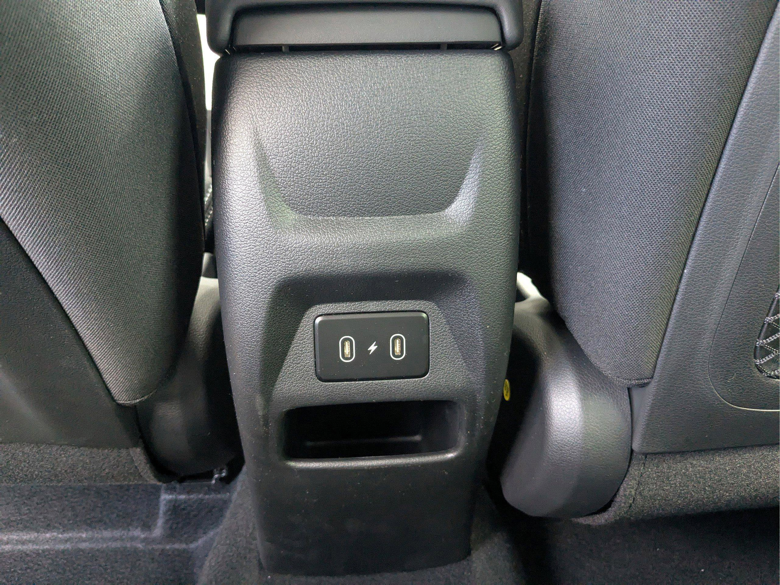 New 2026 Hyundai Venue SEL FWD image 18