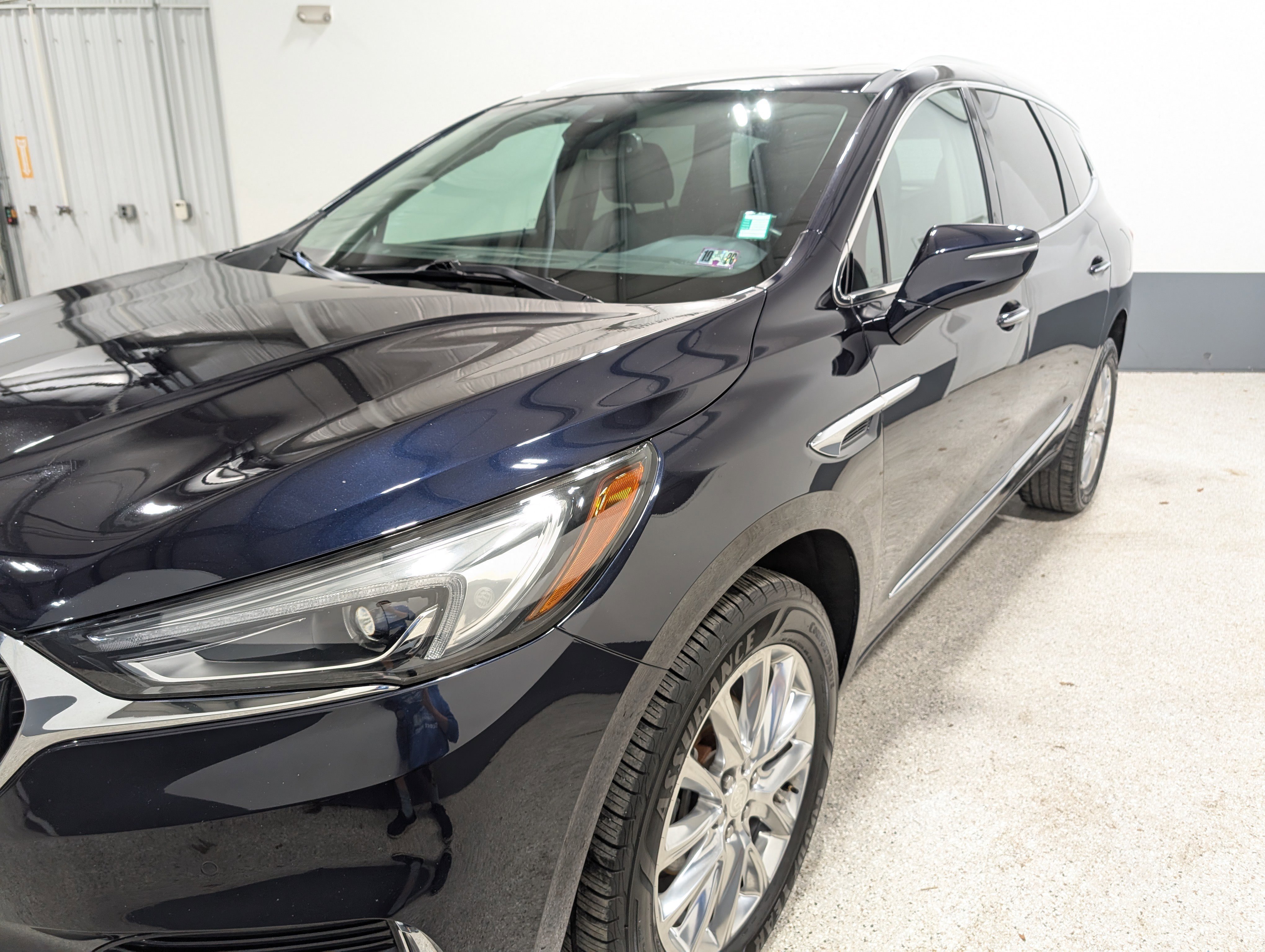 Used 2020 Buick Enclave Premium w/ Sun and Sites Package image 7