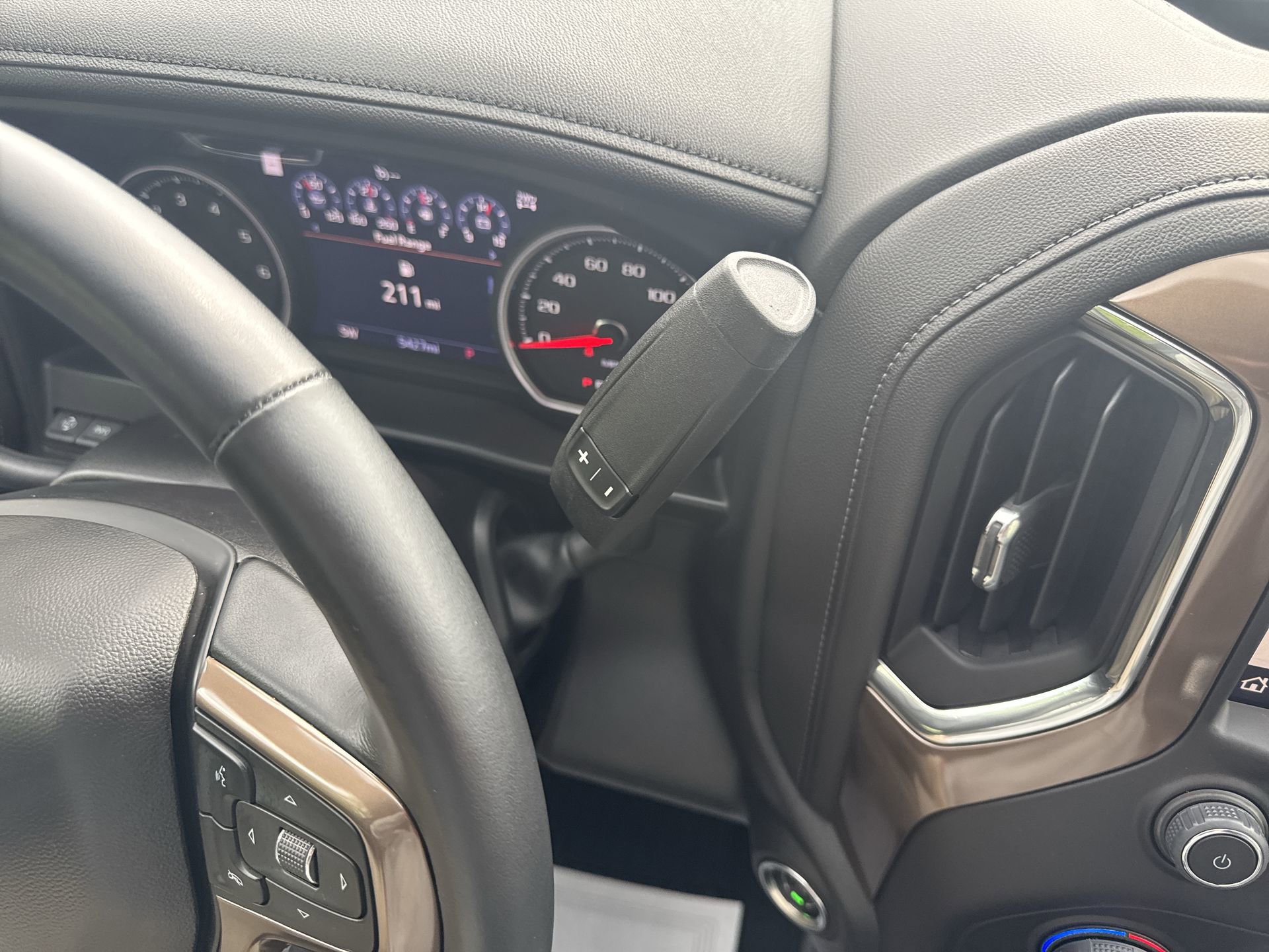Certified 2022 Chevrolet Silverado 2500 High Country w/ Z71 Off-Road Package AWD/4WD image 21