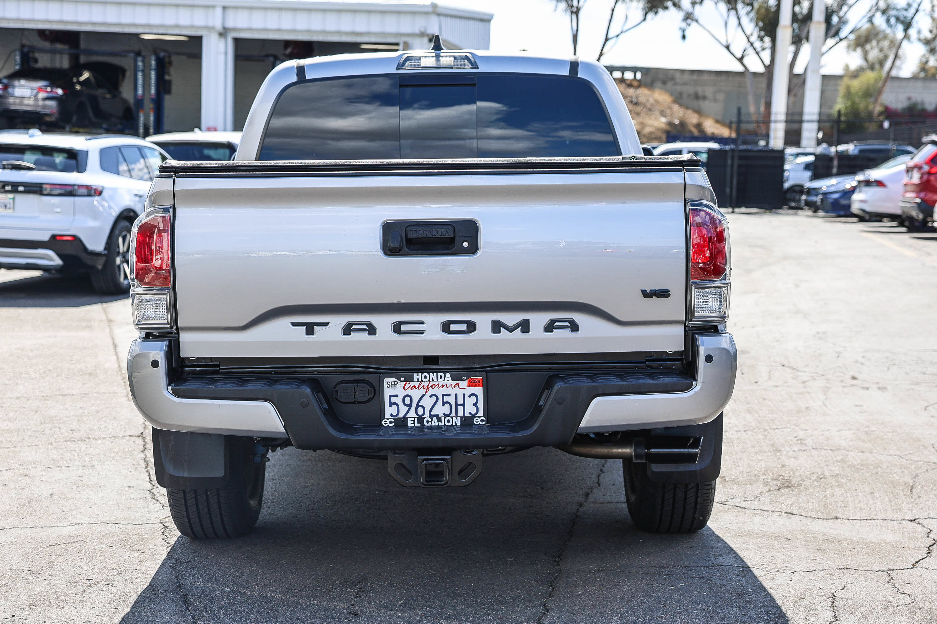 Used 2021 Toyota Tacoma TRD Sport w/ Technology Package RWD image 21