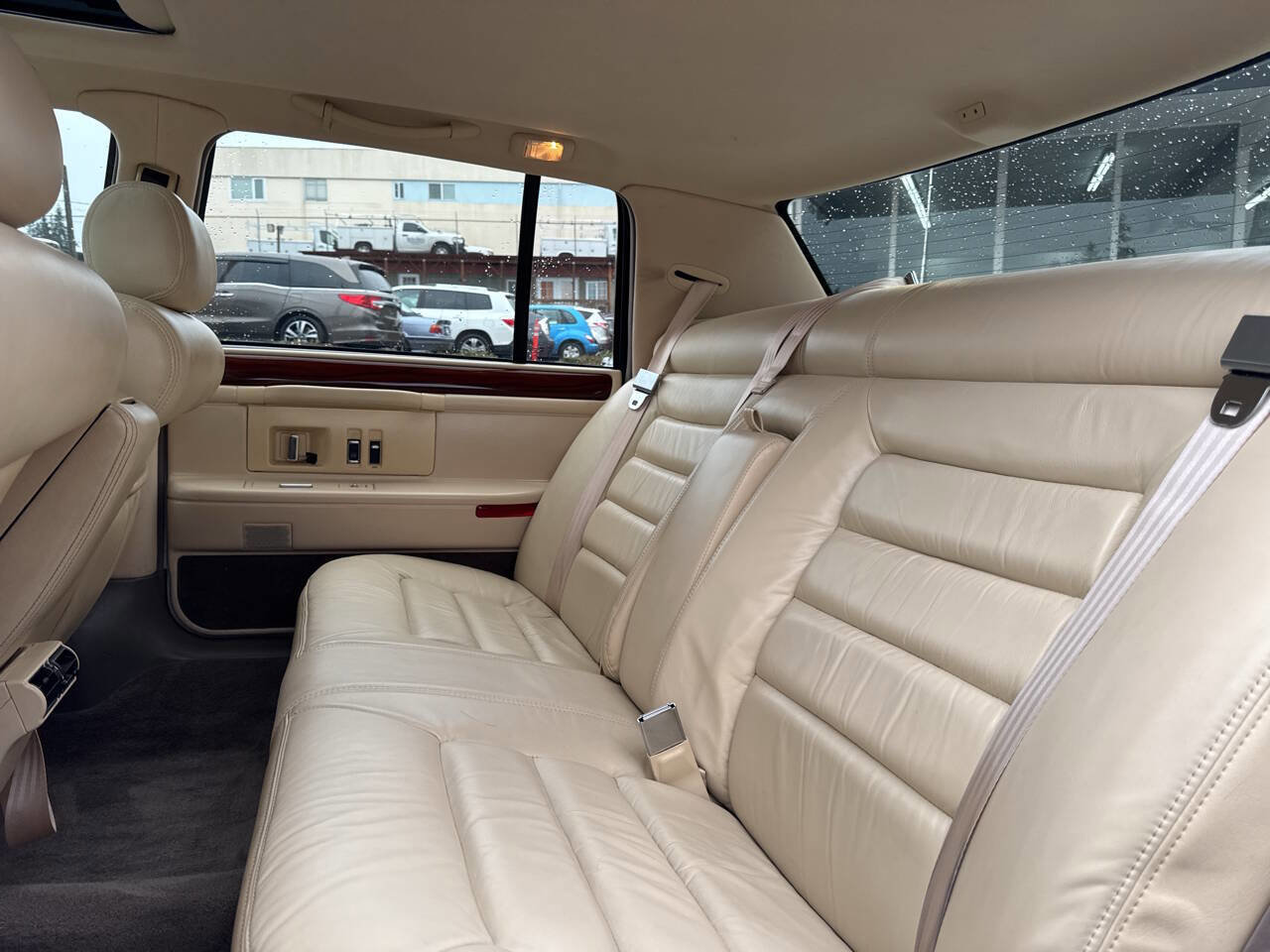 Used 1995 Cadillac De Ville Sedan image 27