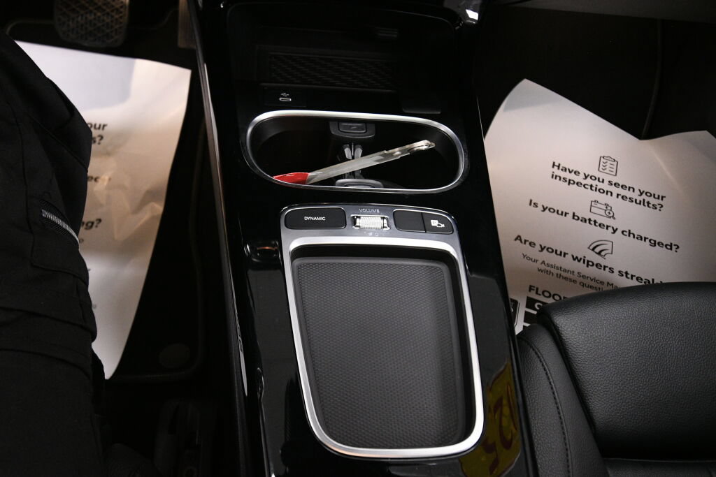 Used 2025 Mercedes-Benz CLA 250 4MATIC image 17