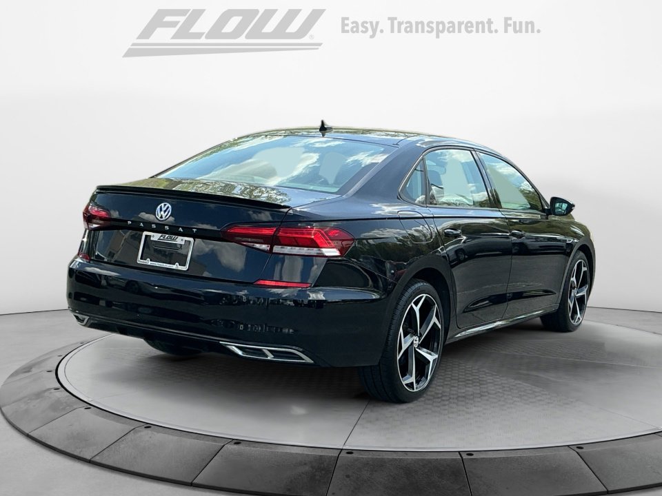 Certified 2020 Volkswagen Passat 2.0T R-Line image 9