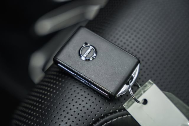 Used 2024 Volvo XC60 T8 Ultimate w/ Protection Package Premier image 42