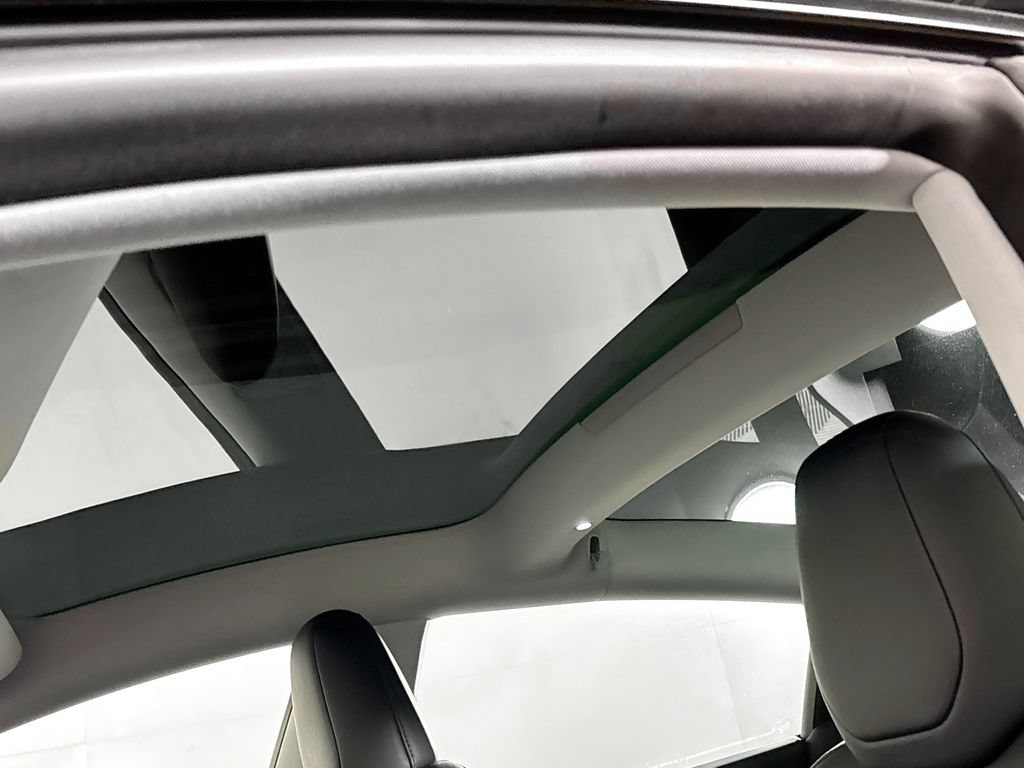 Used 2024 Tesla Model 3 Standard Range RWD image 18